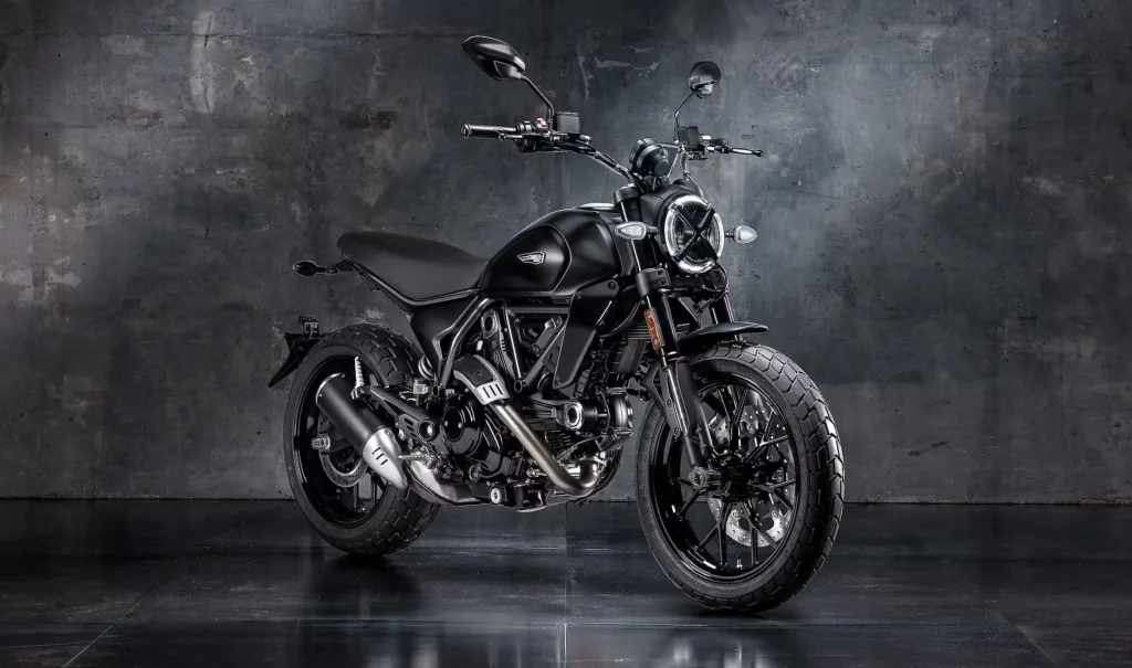 Norton V4SV vs Ducati Scrambler
