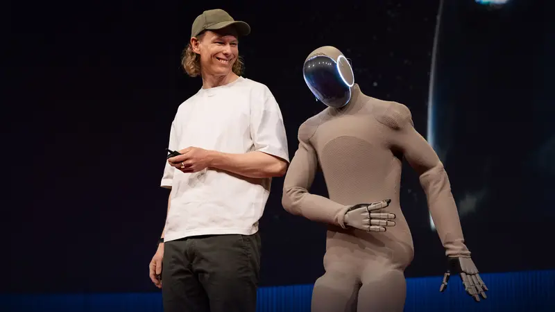 SoftBank household robots